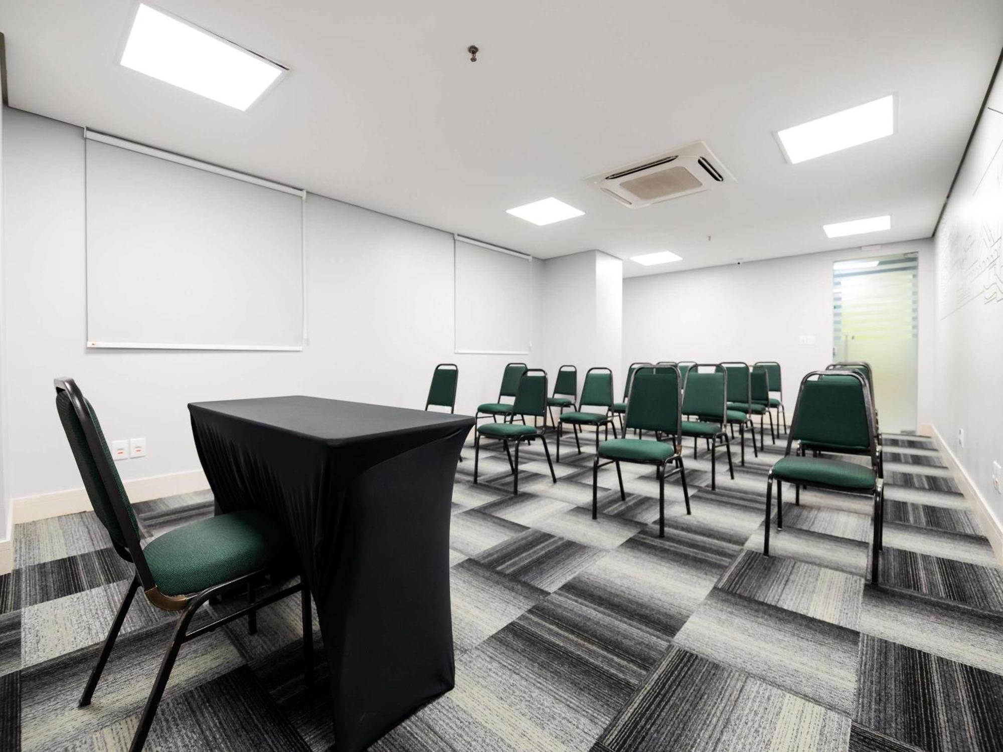 Ibis Styles Belem Hangar Εξωτερικό φωτογραφία